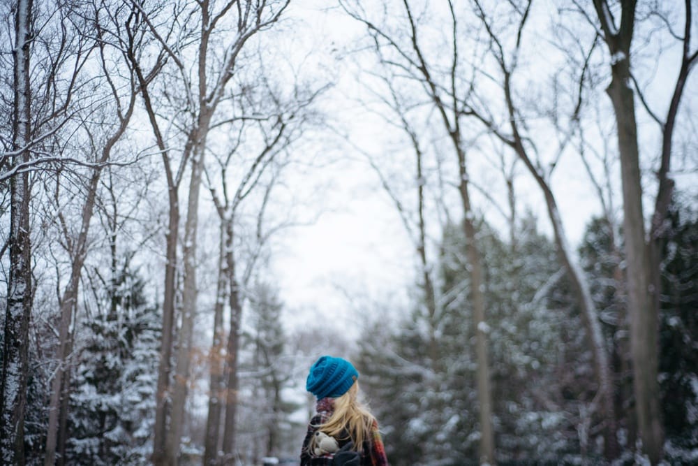 Freelensing Tutorial girl in snow photo by cynthia dawson photography 