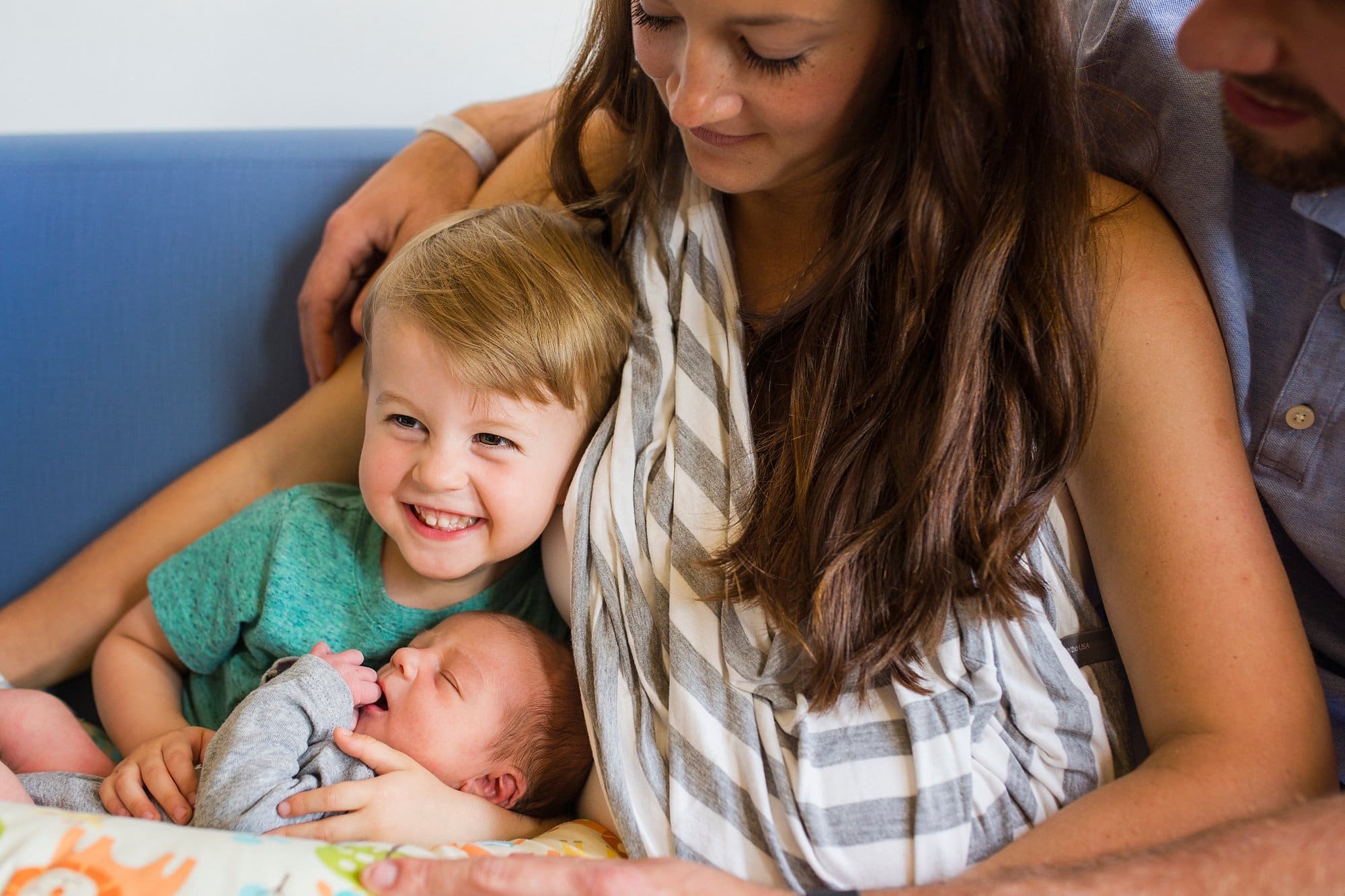 Toledo Ohio Newborn Photography new family and newborn photo by Cynthia Dawson Photography