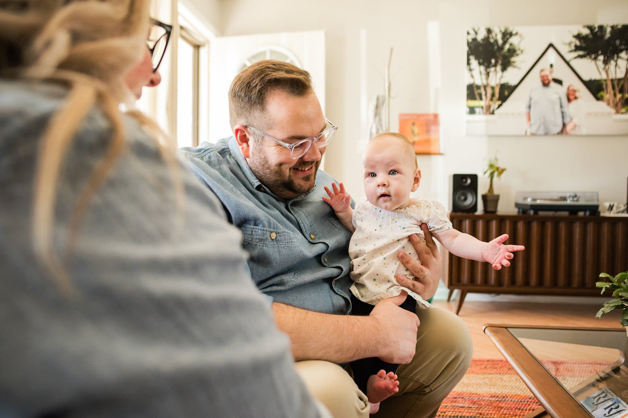 Lifestyle Photographer in Toledo Ohio baby looking at mom photo by Cynthia Dawson Photography 