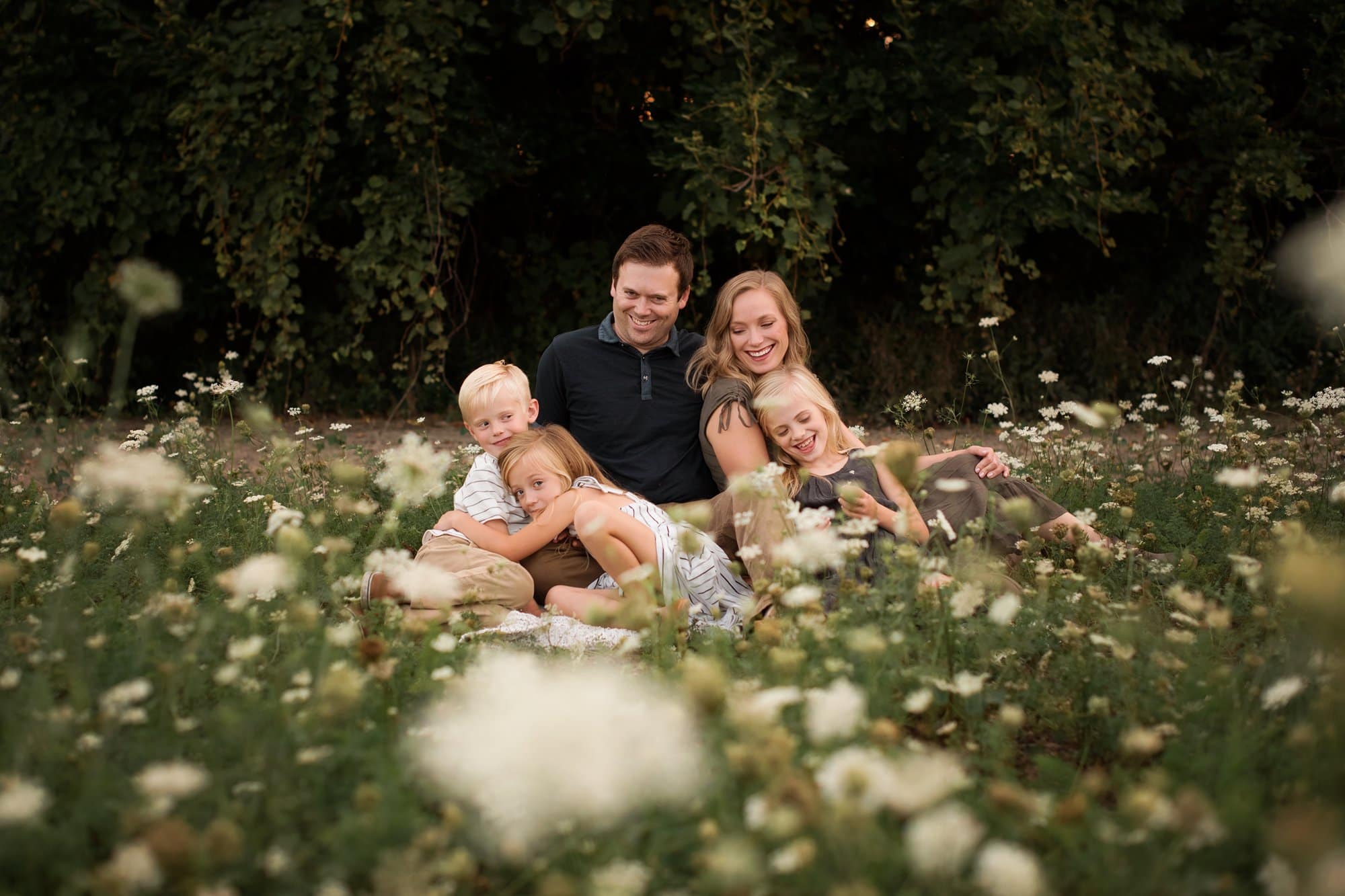 Toledo Ohio Family Photographer family photo by cynthia dawson photography 