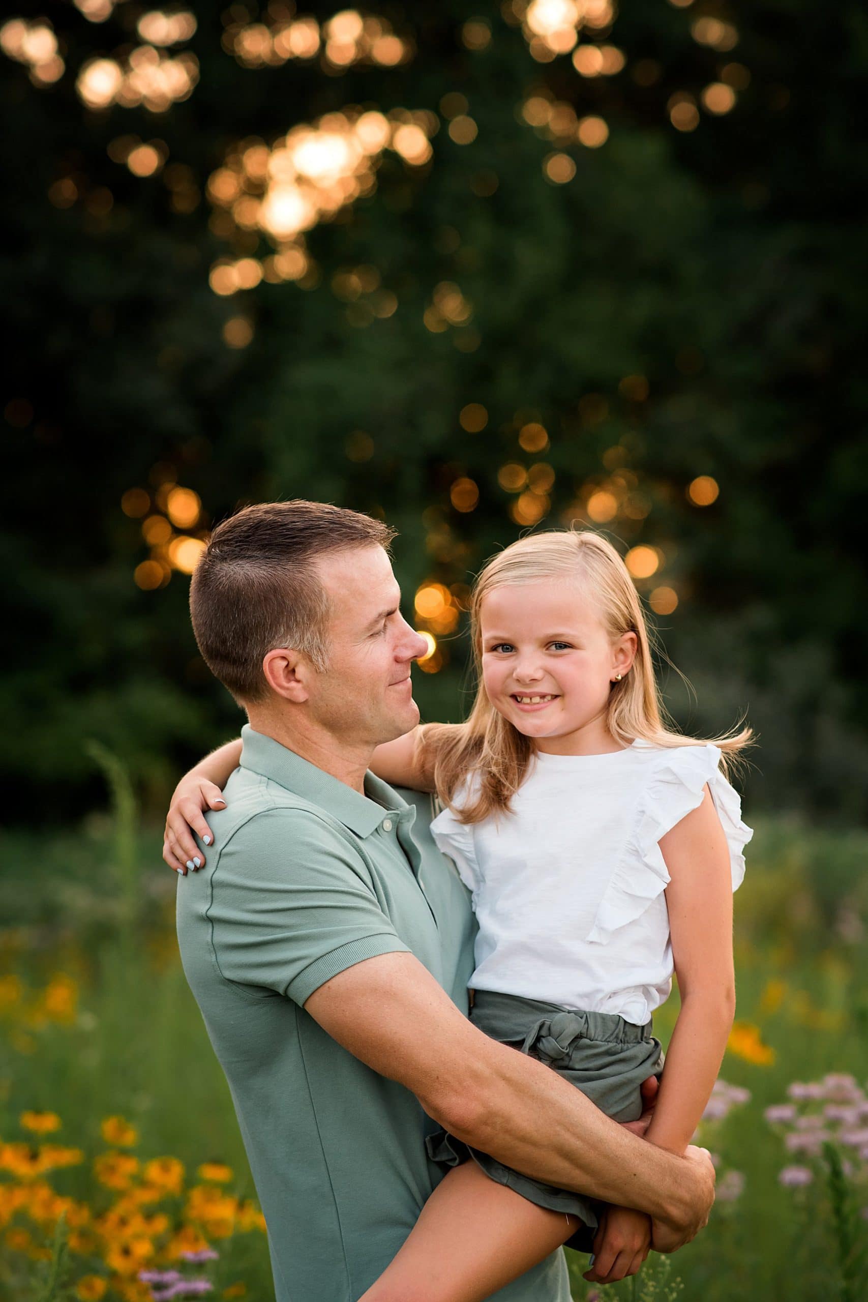 family photo session in toledo ohio photo by cynthia dawson photography 