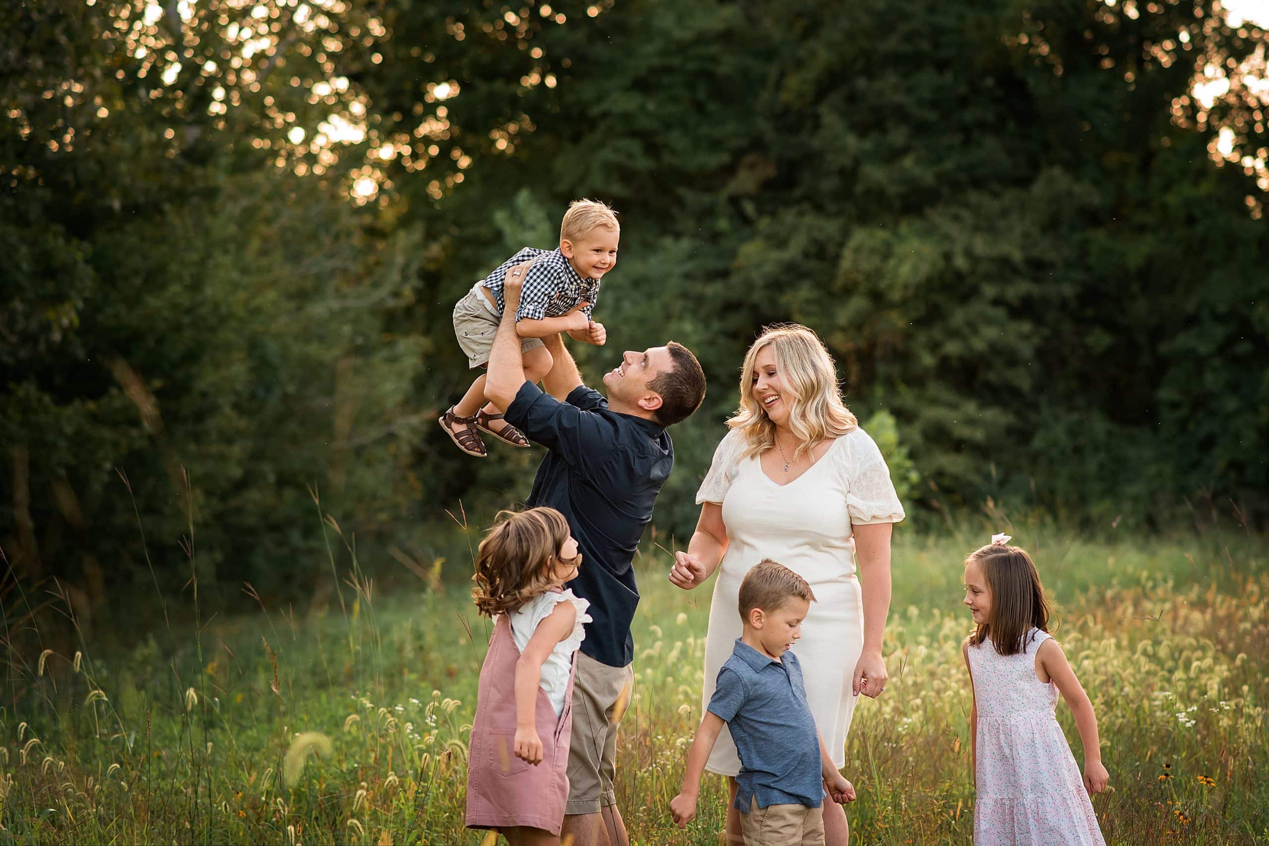 Toledo Family Photographer family of six photo by cynthia dawson photography