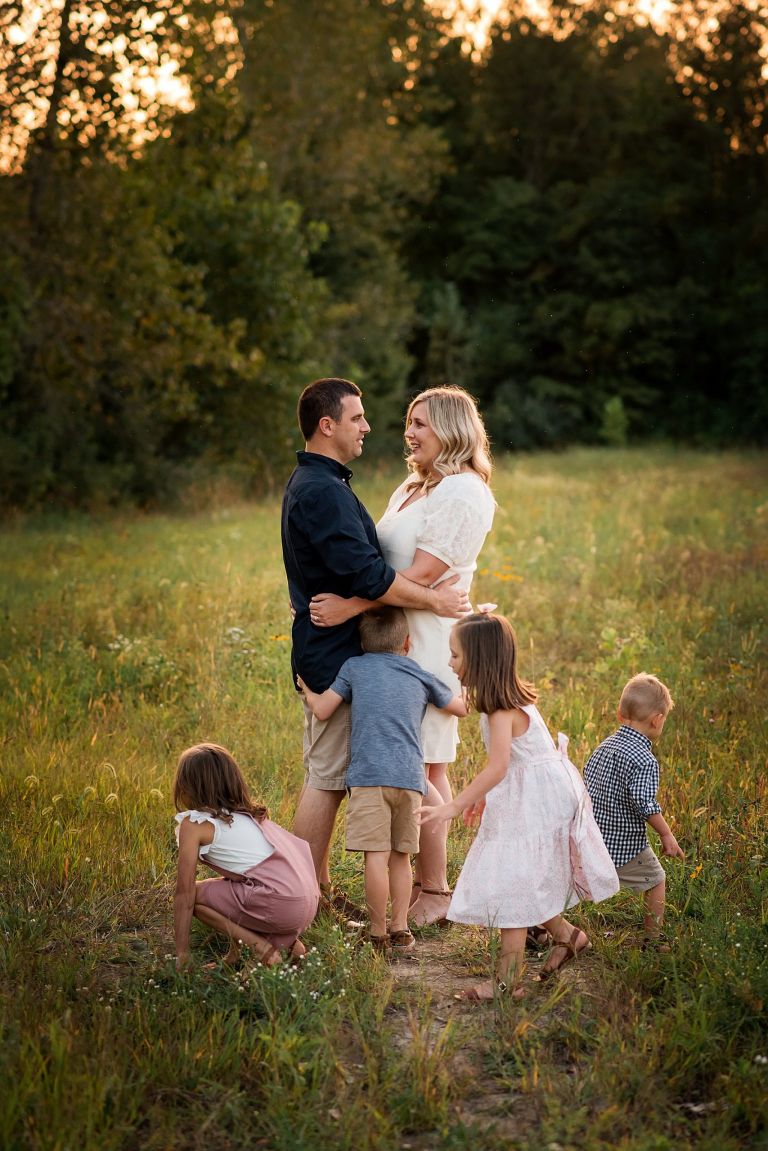 Toledo Ohio Family Photographer family of six photo by cynthia dawson photography