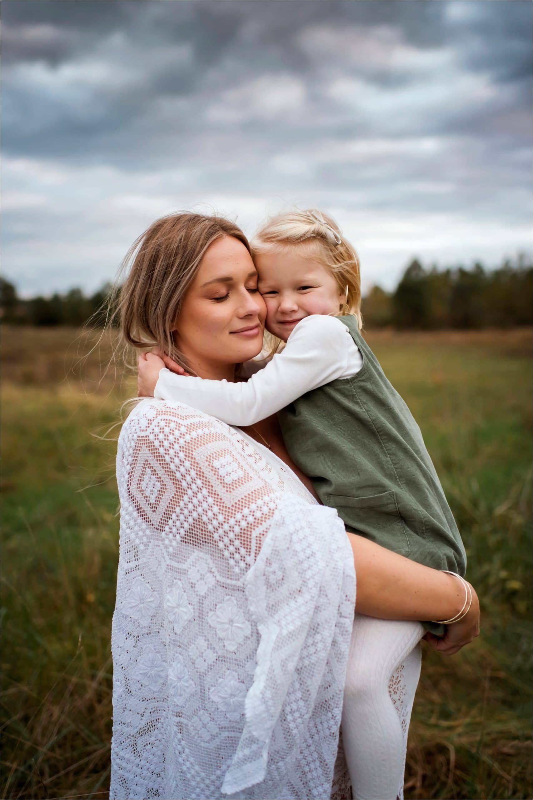 A Boho Maternity Session Toledo Ohio