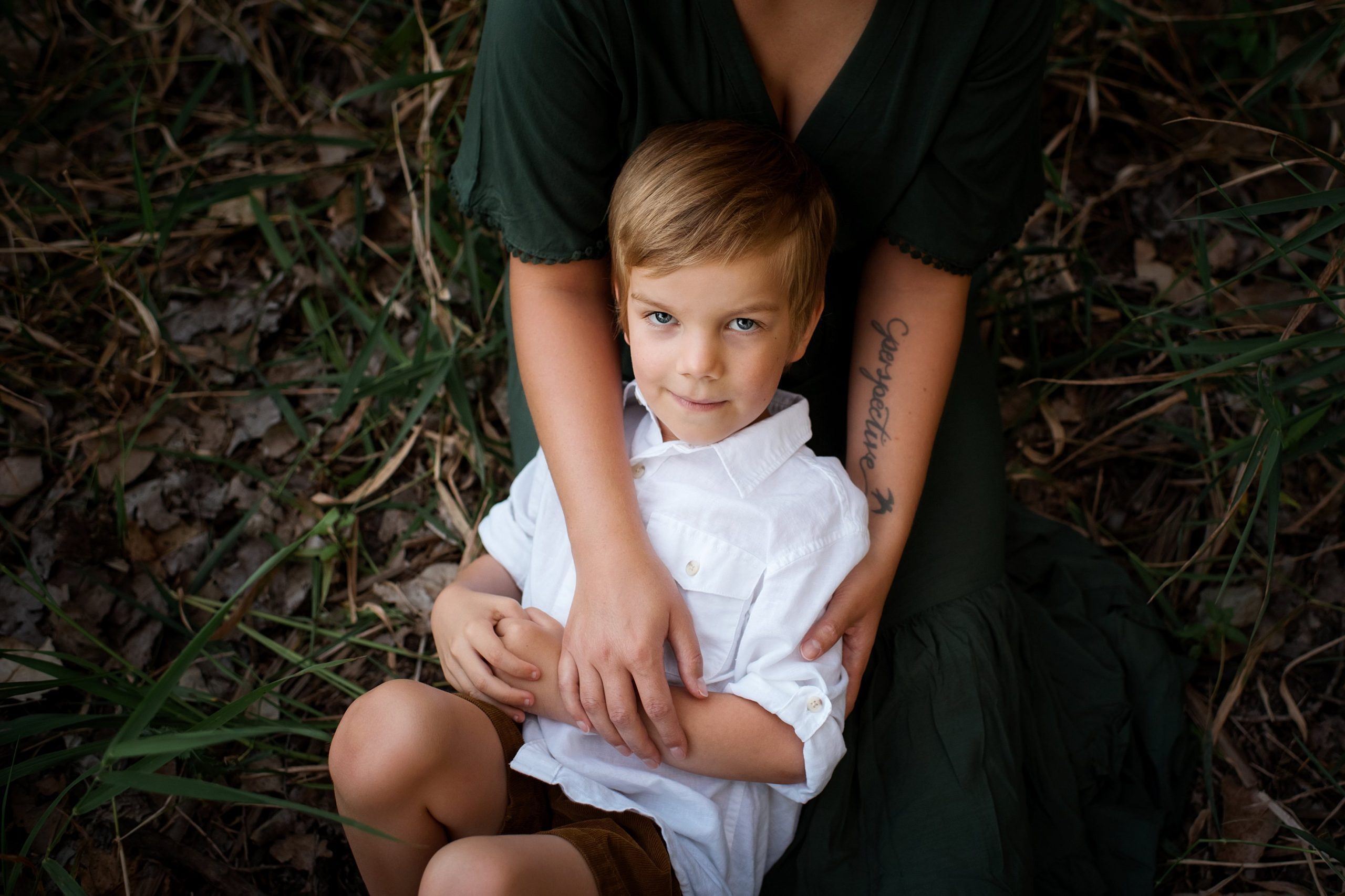 outdoor family photos in northwest ohio 