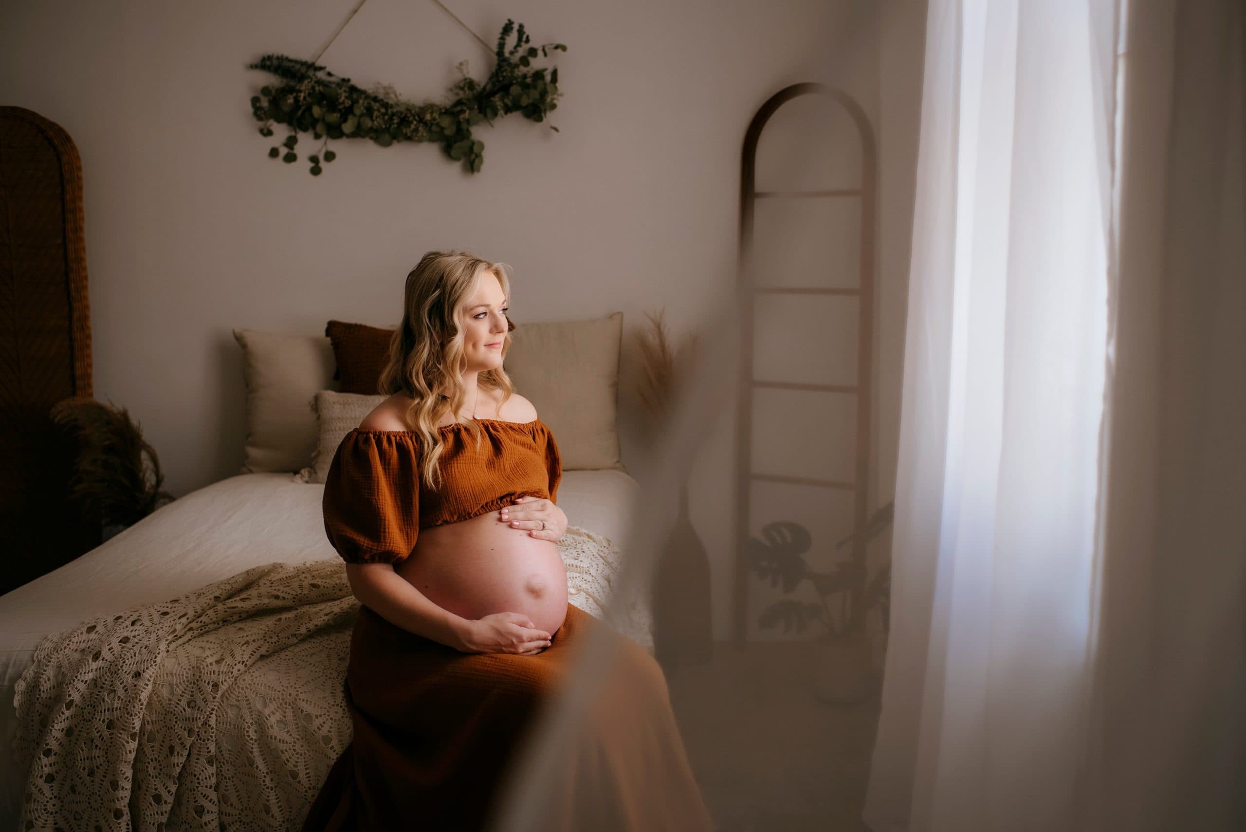 Intimate Maternity Photos Toledo Ohio