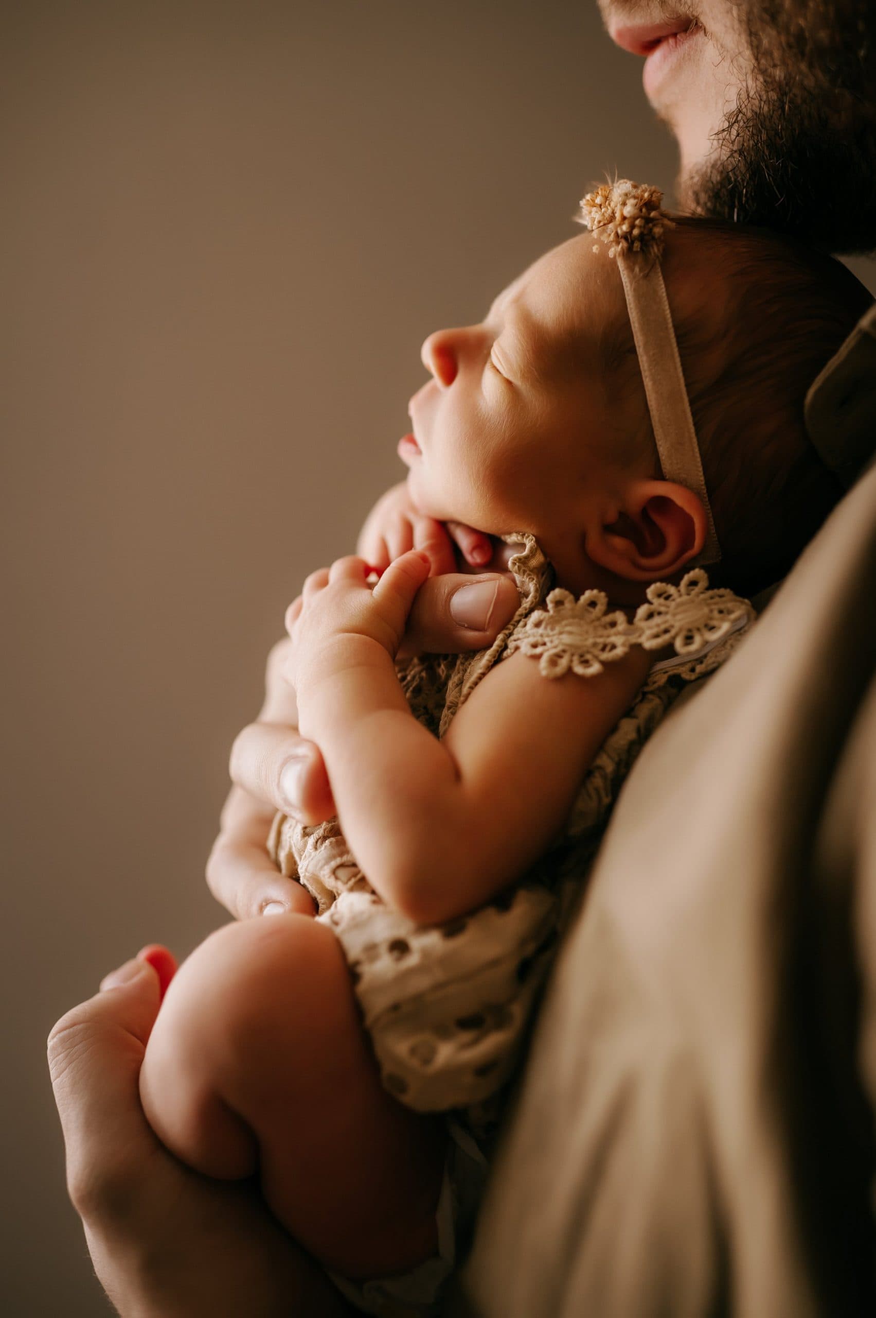 perrysburg newborn photographer 