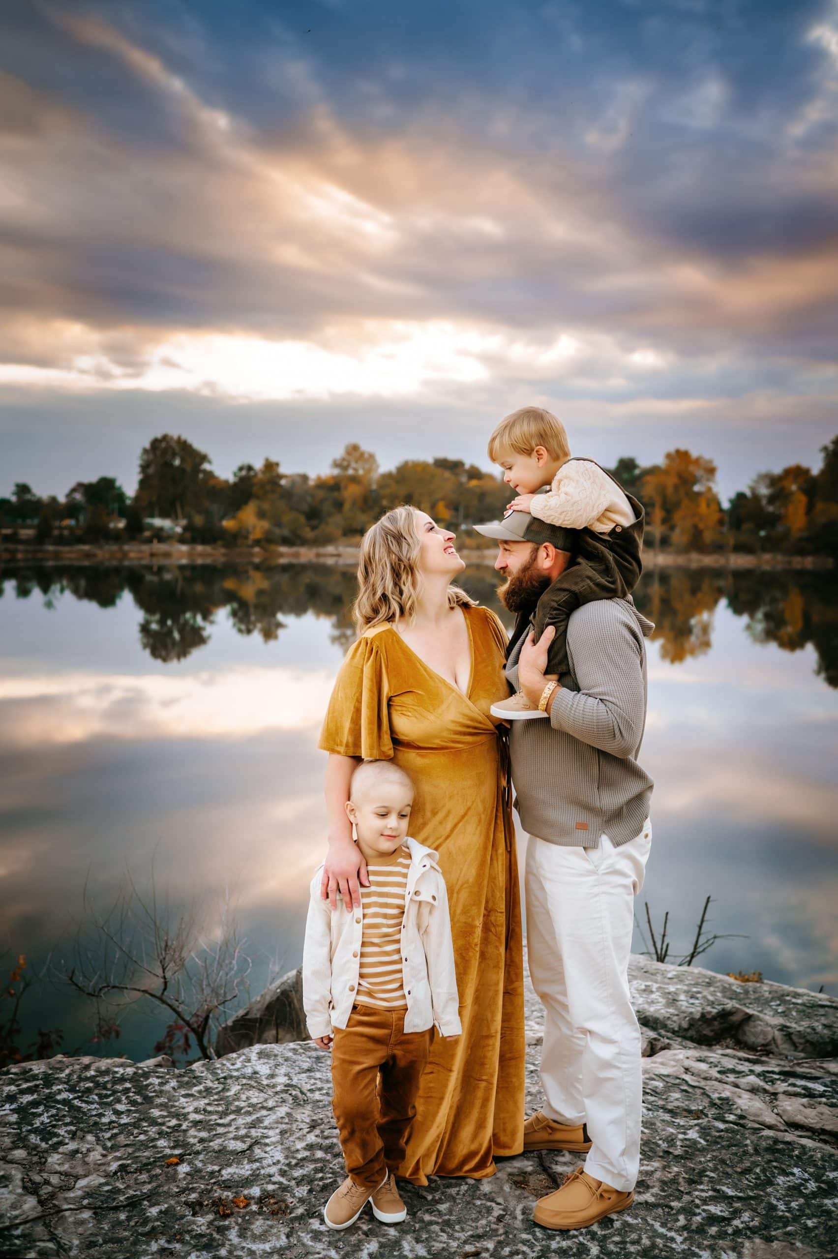 family photo session toledo ohio