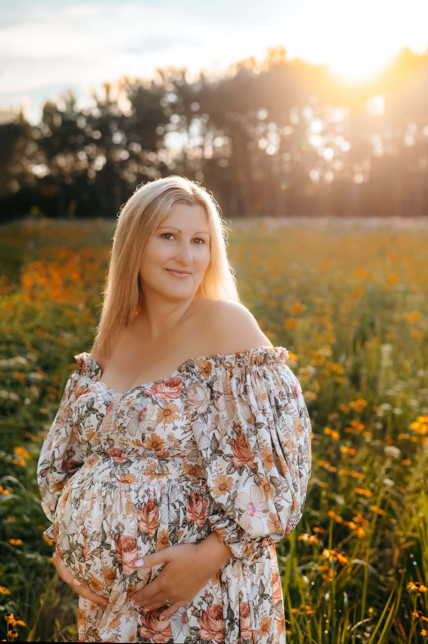 Maternity Photographer Near Perrysburg