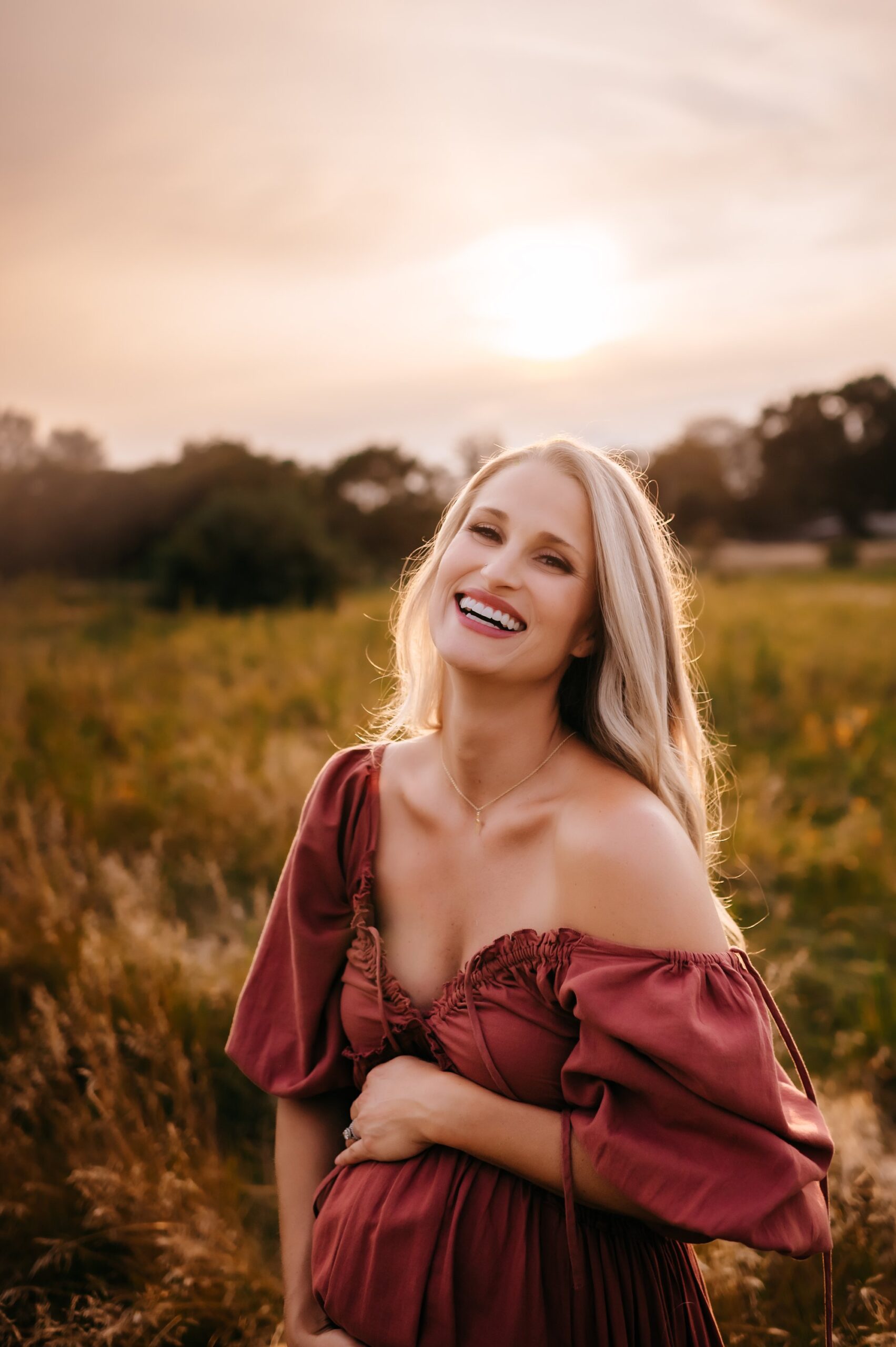Outdoor Maternity Photoshoot in Toledo