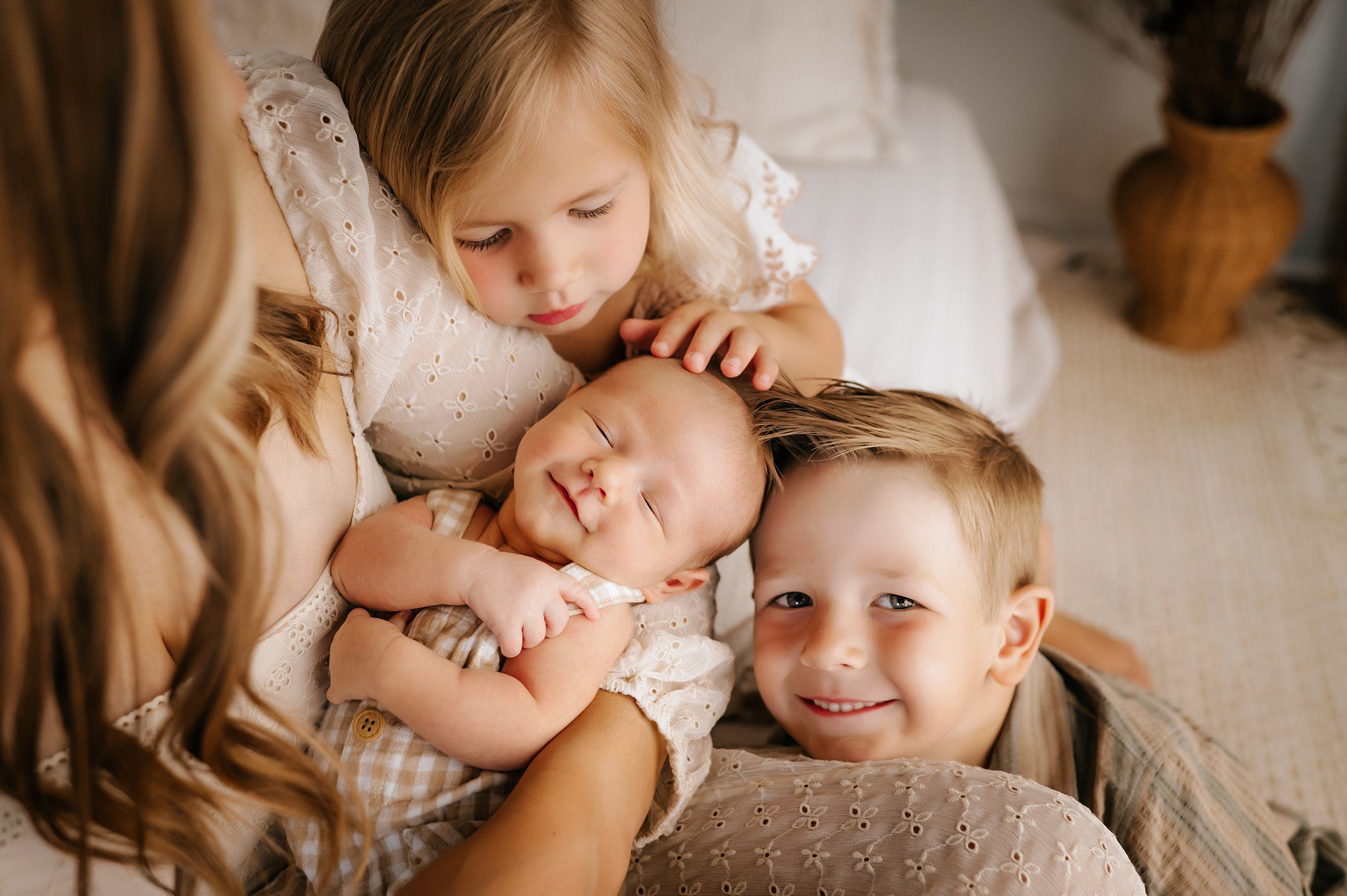 toledo newborn photoshoot