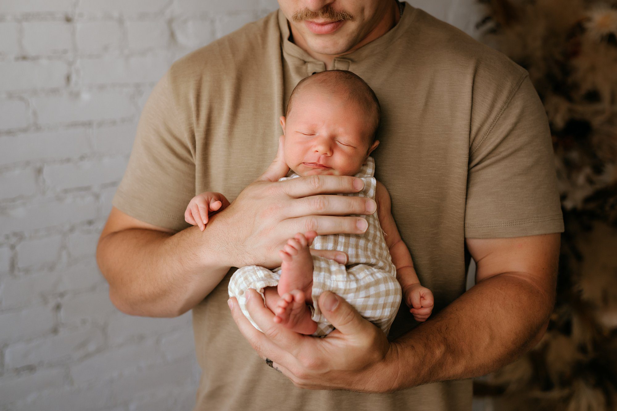 toledo ohio newborn photographer