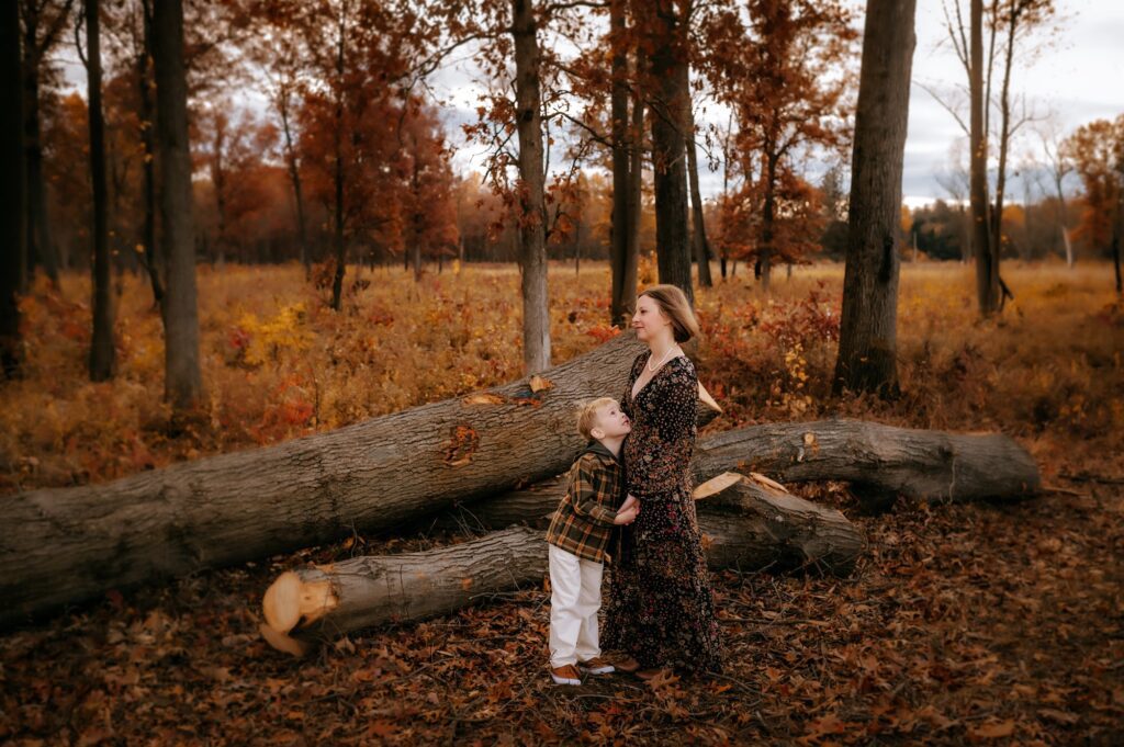 What is the best month for fall photos? 