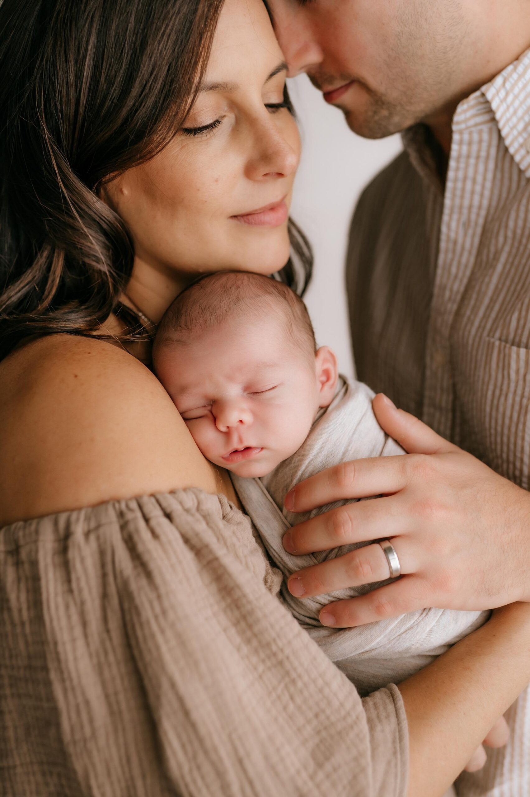 toledo ohio studio newborn photographer 