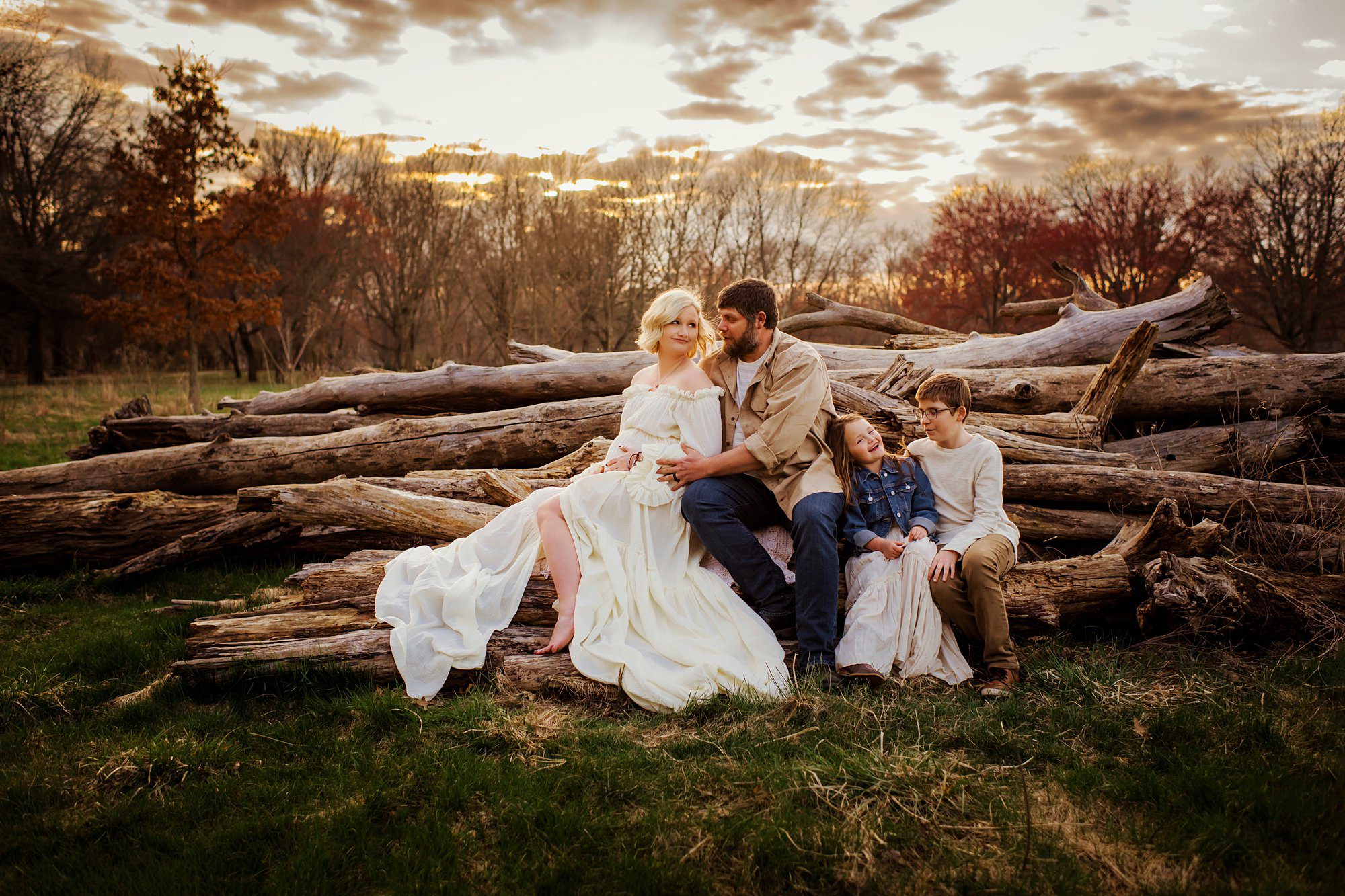 maternity session in Toledo ohio