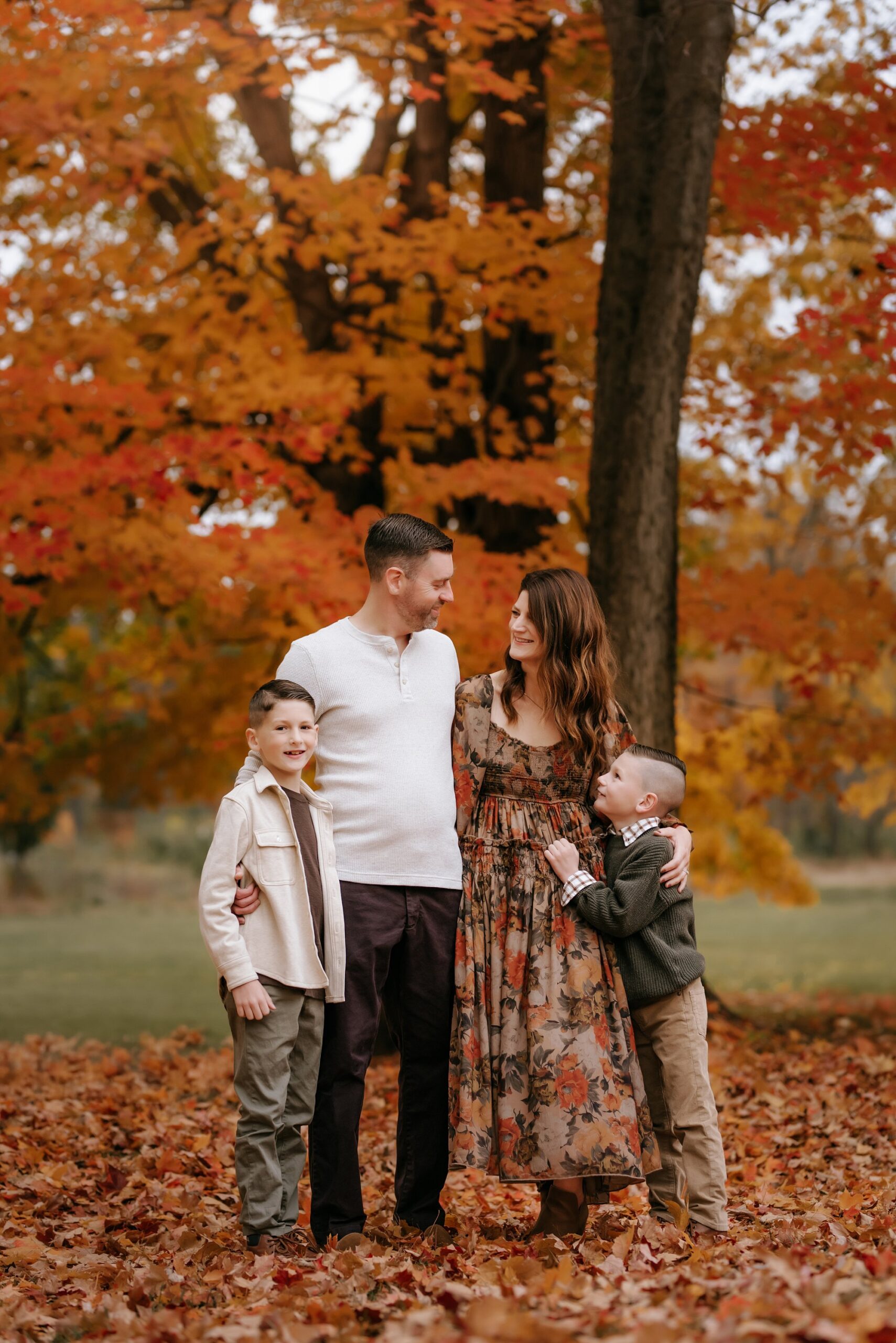 Fall Family Photos at Side Cut MetroPark